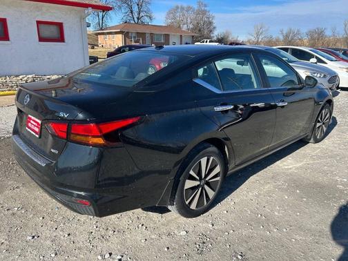 2022 Nissan Altima 2.5 SV