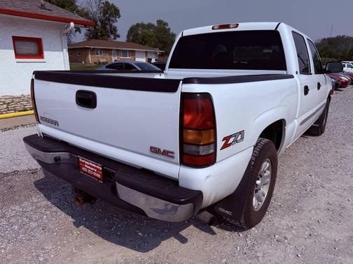 2006 GMC Sierra 1500 SL Crew Cab