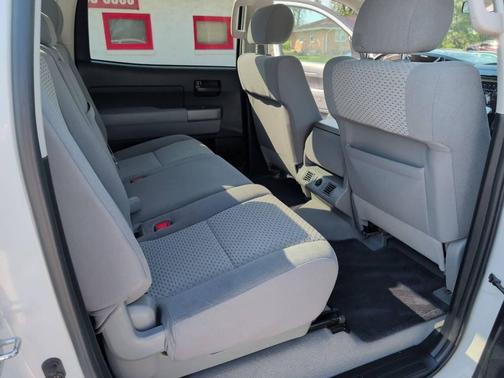2011 Toyota Tundra Grade