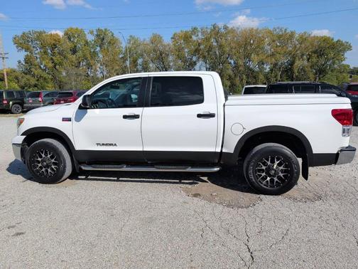 2011 Toyota Tundra Grade