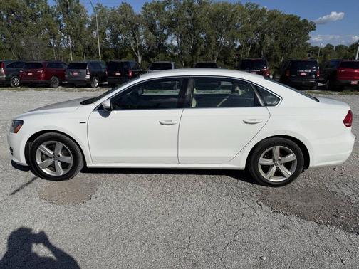 2015 Volkswagen Passat 1.8T Limited Edition
