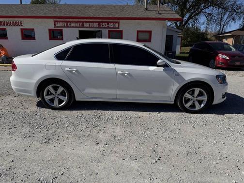 2015 Volkswagen Passat 1.8T Limited Edition