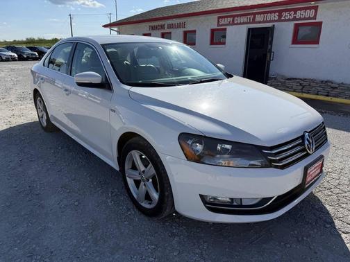 2015 Volkswagen Passat 1.8T Limited Edition