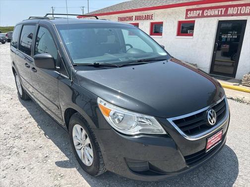 2012 Volkswagen Routan SE
