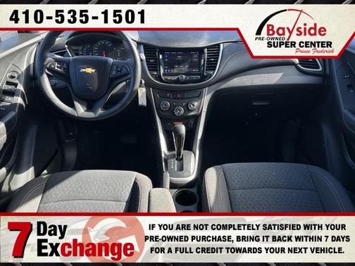 Photo 2 of 23 of 2021 Chevrolet Trax LS