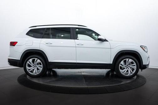 2022 Volkswagen Atlas 3.6L SE w/Technology