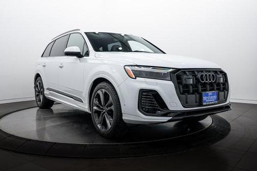 Glacier White 2026 Audi Q7 55 Premium Plus