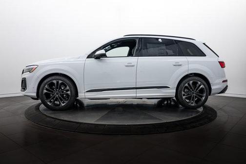Glacier White 2026 Audi Q7 55 Premium Plus