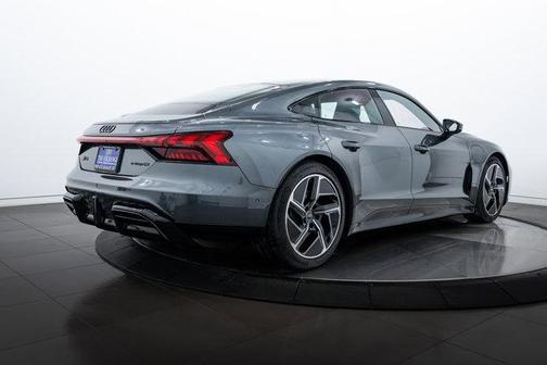 2025 Audi RS e-tron GT performance