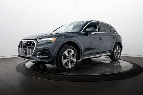 2023 Audi Q5 40 Premium Plus