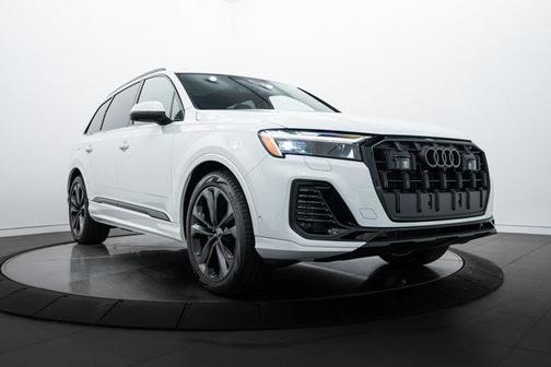 2025 Audi Q7 55 Premium Plus