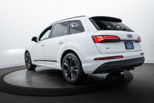 2025 Audi Q7 55 Premium Plus