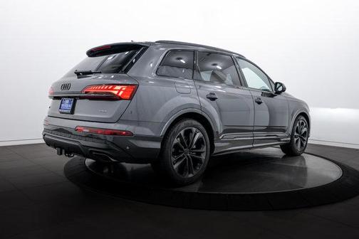 2026 Audi Q7 55 Premium Plus