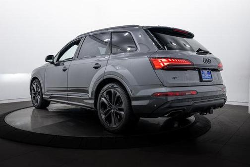 2026 Audi Q7 55 Premium Plus
