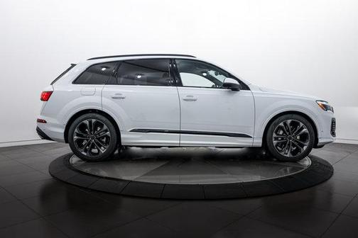 2026 Audi Q7 55 Premium Plus