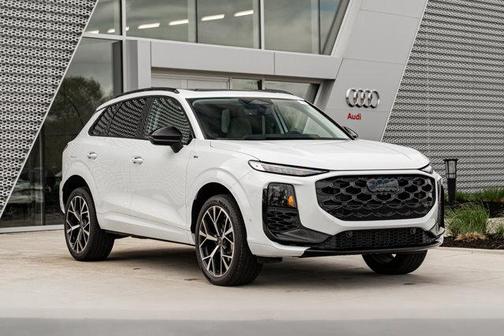 Glacier 2026 Audi Q3 S line