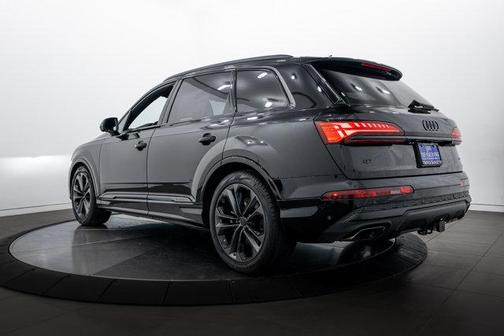 2026 Audi Q7 55 Premium Plus