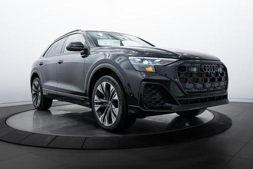 2025 Audi Q8 55 Premium Plus