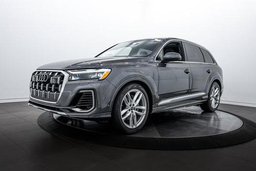 2025 Audi Q7 55 Premium Plus
