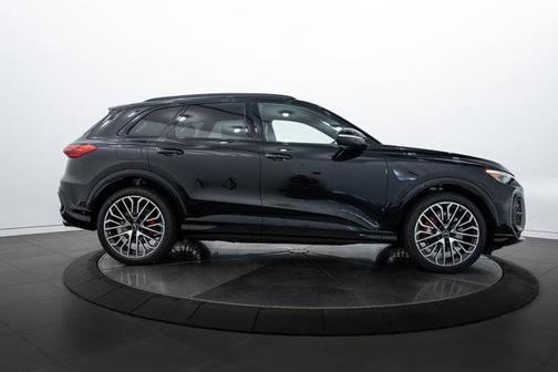 2025 Audi SQ5 3.0T Premium Plus