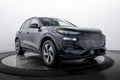 2025 Audi Q6 e-tron Premium Plus