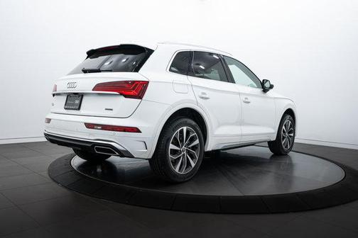 2022 Audi Q5 45 S line Premium