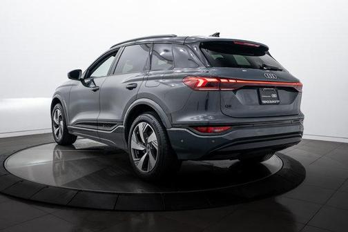 2025 Audi Q6 e-tron Premium Plus