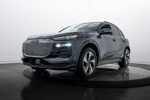 2025 Audi Q6 e-tron Premium Plus