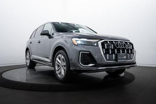 2025 Audi Q7 45 Premium Plus