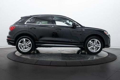 2024 Audi Q3 S line Premium
