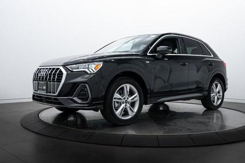 2024 Audi Q3 S line Premium