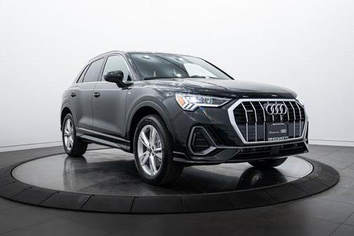 2024 Audi Q3 S line Premium