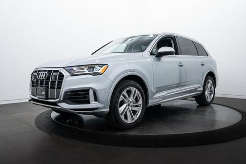 2022 Audi Q7 55 Premium Plus