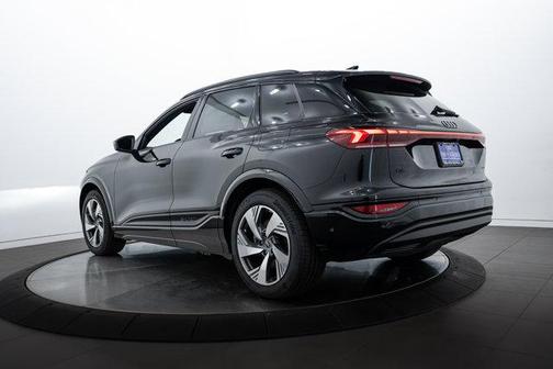 2025 Audi Q6 e-tron Prestige