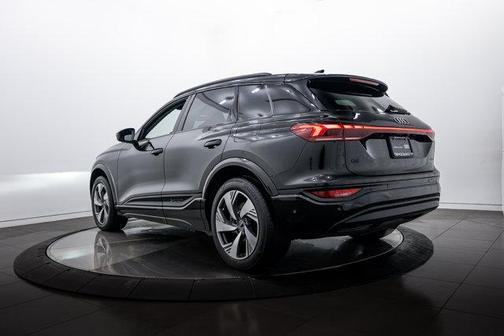 2025 Audi Q6 e-tron Premium Plus