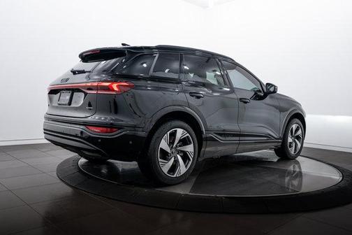 2025 Audi Q6 e-tron Premium Plus