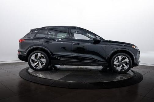 2025 Audi Q6 e-tron Premium Plus