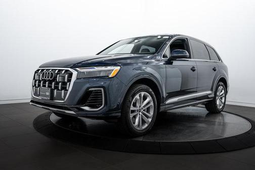 2025 Audi Q7 55 Premium Plus