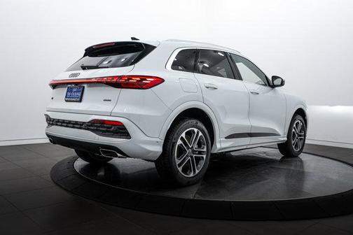 2025 Audi Q5 Premium Plus