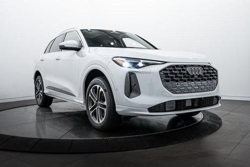 2025 Audi Q5 Premium Plus