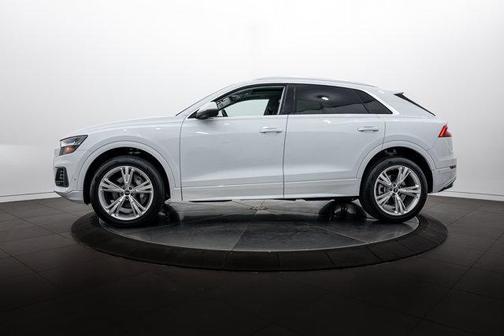 Glacier White Metallic 2023 Audi Q8 55 Premium Plus