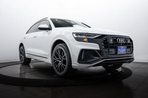 2022 Audi Q8 55 Premium Plus