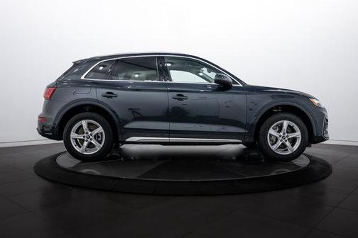 2023 Audi Q5 40 Premium