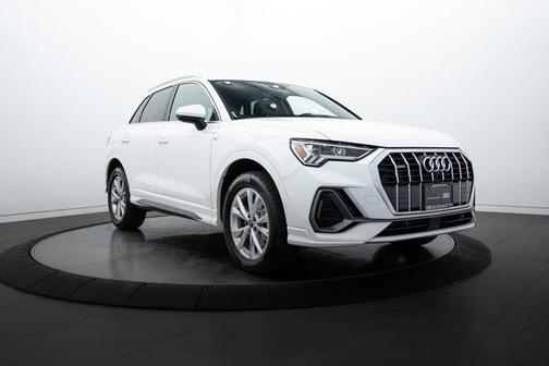 2024 Audi Q3 45 S line Premium Plus