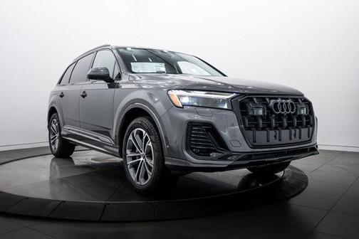 2026 Audi Q7 45 Premium Plus