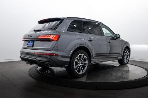 2026 Audi Q7 45 Premium Plus