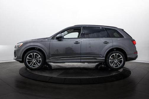2026 Audi Q7 45 Premium Plus