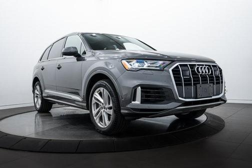 2022 Audi Q7 55 Premium Plus