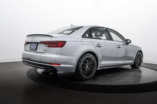 Florett Silver Metallic 2018 Audi A4 2.0T Premium Plus
