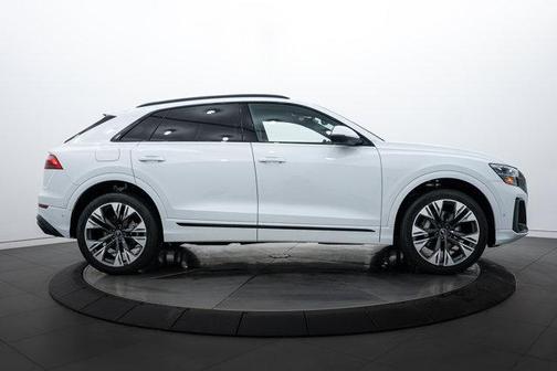 2025 Audi Q8 55 Premium Plus